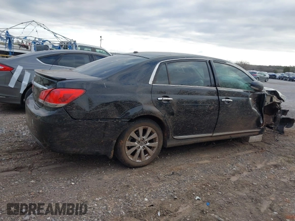 2012 Toyota Avalon z VIN 4T1BK3DB7CU455629, wystawiony jako IAAI lot #41794471 z przebiegiem 294 337 mil mil oraz . Historia ofert i sprzedaży dostępna na DreamBid. Obrazek 14.