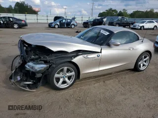 2014 BMW Z4 sDrive28i with VIN WBALL5C53EJ105042, listed as a Copart auction lot 71824564 with 0 mi miles and Salvage Title. Bid and sale history available at carsss.com. Image 1.