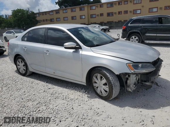 2013 Volkswagen Jetta SE z VIN 3VWDP7AJ8DM354734, wystawiony jako Copart lot #61147355 z przebiegiem 103 428 mil mil oraz Szkoda całkowita • Salvage title. Historia ofert i sprzedaży dostępna na DreamBid. Obrazek 4.