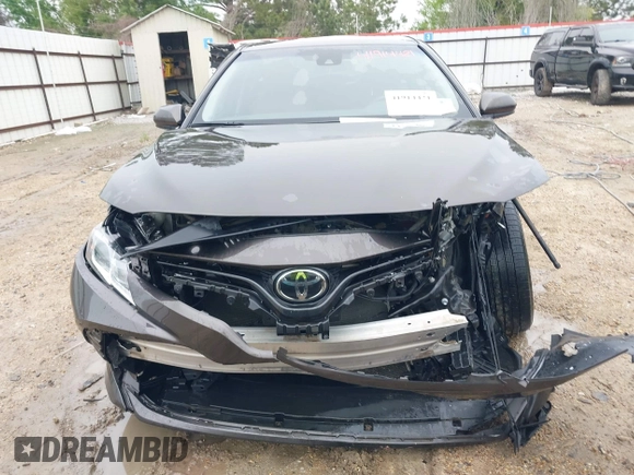 2020 Toyota Camry LE with VIN 4T1C11AK1LU320677, listed as a IAAI auction lot 41914421 with 94,291 mi miles. Bid and sale history available at carsss.com. Image 13.