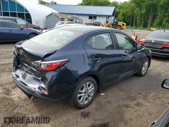 2016 Scion iA z VIN 3MYDLBZV6GY106568, wystawiony jako Copart lot #58303925 z przebiegiem 133 740 mil mil oraz Szkoda całkowita • Salvage title. Historia ofert i sprzedaży dostępna na DreamBid. Obrazek 3.