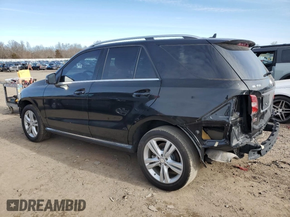 2015 Mercedes-Benz M 350 z VIN 4JGDA5HB6FA617466, wystawiony jako Copart lot #43928025 z przebiegiem 118 630 mil mil oraz Szkoda całkowita • Salvage title. Historia ofert i sprzedaży dostępna na DreamBid. Obrazek 2.
