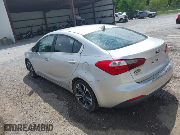 2014 Kia Forte EX with VIN KNAFX4A84E5085479, listed as a IAAI auction lot 41886196 with 183,815 mi miles. Bid and sale history available at carsss.com. Image 3.