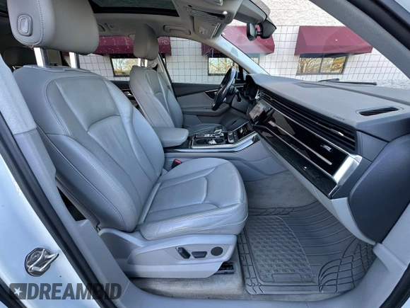 2020 Audi Q7 Premium Plus with VIN WA1LXAF74LD005065, listed as a Copart auction lot 52918075 with 88,978 mi miles and Clean Title. Bid and sale history available at carsss.com. Image 5.