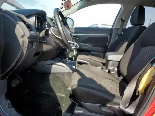 2016 Mitsubishi Outlander ES z VIN JA4AP3AU4GZ054100, wystawiony jako Copart lot #55767405 z przebiegiem 111 901 mil mil oraz Szkoda całkowita • Salvage title. Historia ofert i sprzedaży dostępna na DreamBid. Obrazek 7.