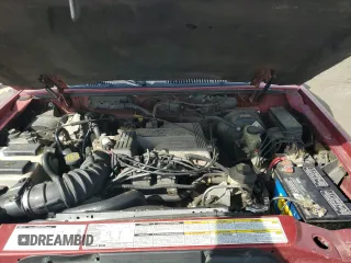 2001 Ford Explorer Eddie Bauer z VIN 1FMZU84P81ZA61333, wystawiony jako Copart lot #56927345 z przebiegiem 205 865 mil mil oraz Szkoda całkowita • Salvage title. Historia ofert i sprzedaży dostępna na DreamBid. Obrazek 11.