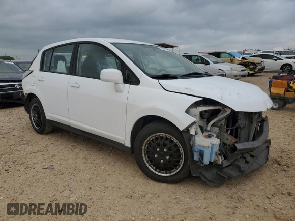2011 Nissan Versa S с VIN 3N1BC1CP8BL477377, выставлен на аукционе Copart как лот 55097775 с пробегом 120 225 миль миль и Списание • Salvage title. История ставок и продаж доступна на DreamBid. Изображение 4.