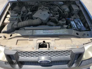 2001 Ford Explorer Sport Trac z VIN 1FMZU77E61UB26259, wystawiony jako Copart lot #62541145 z przebiegiem 258 417 mil mil oraz Czysty tytuł • Clean title. Historia ofert i sprzedaży dostępna na DreamBid. Obrazek 11.