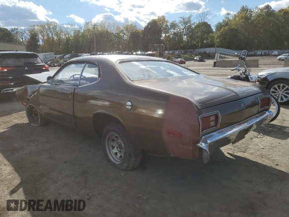 1973 Plymouth Valiant z VIN VL29G3B227366, wystawiony jako Copart lot #74797124 z przebiegiem 87 122 mil mil oraz Szkoda całkowita • Salvage title. Historia ofert i sprzedaży dostępna na DreamBid. Obrazek 2.