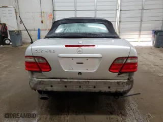 2002 Mercedes-Benz CLK-Class with VIN WDBLK70G72T102599, listed as a Copart auction lot 77109114 with 135,447 mi miles and Salvage Title. Bid and sale history available at carsss.com. Image 6.