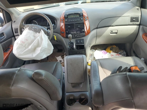 2010 Toyota Sienna XLE with VIN 5TDYK4CC3AS330479, listed as a Copart auction lot 49874085 with 152,799 mi miles and Salvage Title. Bid and sale history available at carsss.com. Image 8.