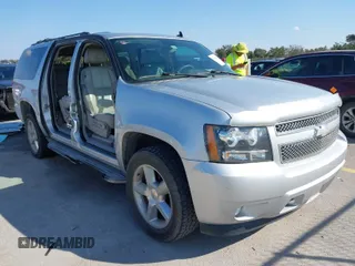 2012 Chevrolet Suburban LT with VIN 1GNSCJE01CR220186, listed as a IAAI auction lot 41476520 with 117,714 mi miles. Bid and sale history available at carsss.com. Image 1.