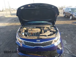 2018 Kia Optima S z VIN 5XXGT4L39JG257726, wystawiony jako IAAI lot #42009032 z przebiegiem 130 448 mil mil oraz . Historia ofert i sprzedaży dostępna na DreamBid. Obrazek 10.