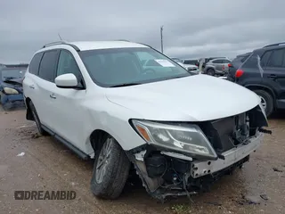 2016 Nissan Pathfinder Platinum with VIN 5N1AR2MM9GC650761, listed as a IAAI auction lot 41553653 with 79,695 mi miles. Bid and sale history available at carsss.com. Image 1.