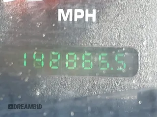 2003 Ford F-250 XL с VIN 1FTNW21S33EC82240, выставлен на аукционе IAAI как лот 40678011 с пробегом 142 865 миль миль и . История ставок и продаж доступна на DreamBid. Изображение 7.