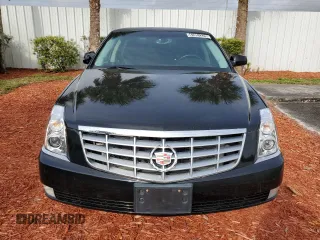 2011 Cadillac DTS Professional Limousine with VIN 1GE7K9C62BU600079, listed as a Copart auction lot 47051225 with 52,328 mi miles and Clean Title. Bid and sale history available at DreamBid. Image 5.