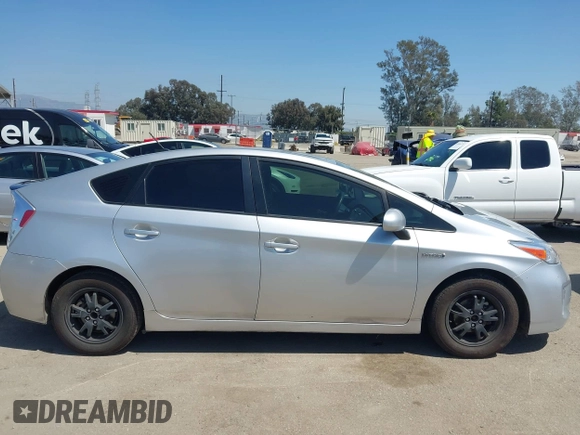 2015 Toyota Prius Four with VIN JTDKN3DU5F0448042, listed as a IAAI auction lot 41997701 with 180,314 mi miles. Bid and sale history available at carsss.com. Image 13.