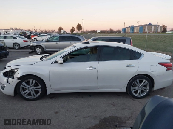 2015 Nissan Altima SL with VIN 1N4BL3AP0FC141421, listed as a IAAI auction lot 40999595 with 175,437 mi miles and . Bid and sale history available at DreamBid. Image 13.