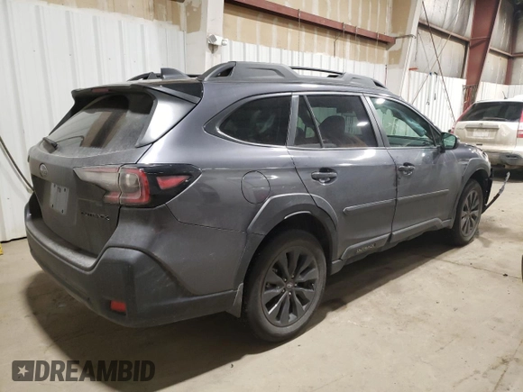 2025 Subaru Outback Onyx Edition with VIN 4S4BTALC7S3119415, listed as a Copart auction lot 43218985 with 2,255 mi miles and Salvage Title. Bid and sale history available at carsss.com. Image 3.