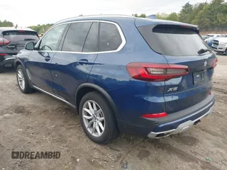 2022 BMW X5 xDrive45e with VIN 5UXTA6C06N9M08044, listed as a IAAI auction lot 42178453 with Not provided miles and . Bid and sale history available at DreamBid. Image 3.