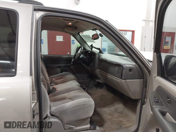 2003 Chevrolet Suburban LS with VIN 3GNFK16ZX3G209916, listed as a IAAI auction lot 42632723 with 188,209 mi miles and . Bid and sale history available at DreamBid. Image 5.