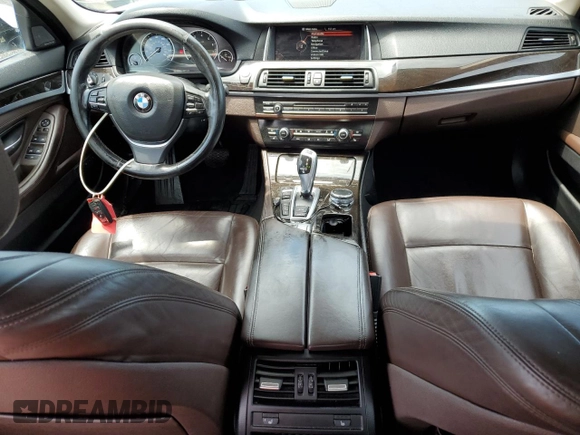 2015 BMW 5 Series 528i xDrive with VIN WBA5A7C51FD622947, listed as a Copart auction lot 63047135 with 189,938 mi miles and Salvage title. Bid and sale history available at DreamBid. Image 8.
