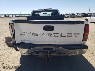2000 Chevrolet Silverado 1500 with VIN 1GCEC14W5YE217348, listed as a Copart auction lot 46402225 with 316,234 mi miles and Salvage Title. Bid and sale history available at carsss.com. Image 6.