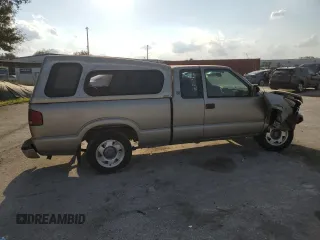 2001 GMC Sonoma SLS w/1SF Pkg with VIN 1GTCS195318169167, listed as a Copart auction lot 75296734 with Not Provided miles and Salvage Title. Bid and sale history available at carsss.com. Image 3.