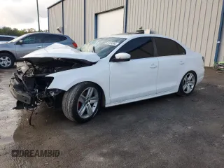 2012 Volkswagen Jetta SEL с VIN 3VWLP7AJ6CM300567, выставлен на аукционе Copart как лот 85199564 с пробегом 150 500 миль миль и Списание • Salvage title. История ставок и продаж доступна на DreamBid. Изображение 1.