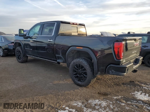 2021 GMC Sierra 3500HD Denali z VIN 1GT49WEY1MF262069, wystawiony jako Copart lot #86357684 z przebiegiem 52 632 mil mil oraz Szkoda całkowita • Salvage title. Historia ofert i sprzedaży dostępna na DreamBid. Obrazek 2.