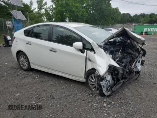 2014 Toyota Prius with VIN JTDKN3DPXE3058125, listed as a Copart auction lot 62286135 with Not provided miles and Salvage title. Bid and sale history available at DreamBid. Image 4.