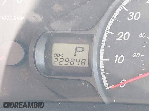2012 Toyota Sienna LE AAS with VIN 5TDKK3DC8CS263136, listed as a IAAI auction lot 42404929 with 229,848 mi miles and . Bid and sale history available at DreamBid. Image 7.