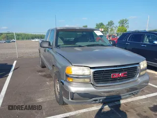 1999 GMC Sierra 1500 SLE z VIN 2GTEC19T6X1500386, wystawiony jako IAAI lot #42826269 z przebiegiem 310 356 mil mil oraz . Historia ofert i sprzedaży dostępna na DreamBid. Obrazek 1.