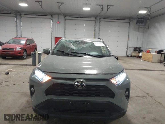 2019 Toyota RAV4 XLE Premium with VIN JTMA1RFV7KD513993, listed as a IAAI auction lot 41774447 with 51,378 mi miles. Bid and sale history available at carsss.com. Image 12.