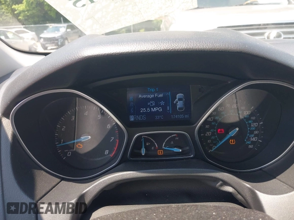 2012 Ford Focus SE z VIN 1FAHP3K28CL229646, wystawiony jako IAAI lot #42491915 z przebiegiem 174 105 mil mil oraz . Historia ofert i sprzedaży dostępna na DreamBid. Obrazek 7.