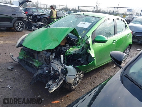 2011 Mazda 2 Sport z VIN JM1DE1HY2B0109615, wystawiony jako IAAI lot #42006812 z przebiegiem 197 402 mil mil oraz . Historia ofert i sprzedaży dostępna na DreamBid. Obrazek 17.