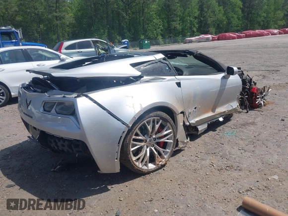 2015 Chevrolet Corvette Z06 2LZ z VIN 1G1YS2D64F5605330, wystawiony jako IAAI lot #42059620 z przebiegiem Nie podano mil oraz . Historia ofert i sprzedaży dostępna na DreamBid. Obrazek 4.