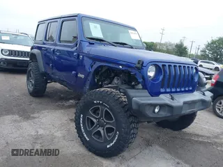 2019 Jeep Wrangler Unlimited Sport Altitude with VIN 1C4HJXDG6KW578572, listed as a IAAI auction lot 41921919 with 30,247 mi miles and . Bid and sale history available at DreamBid. Image 1.