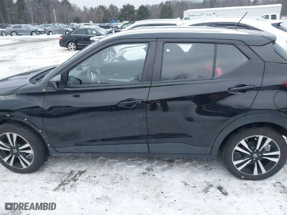 2019 Nissan Kicks S with VIN 3N1CP5CU6KL553216, listed as a IAAI auction lot 41295064 with NaN miles. Bid and sale history available at carsss.com. Image 14.