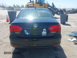 2013 Volkswagen Jetta SE with VIN 3VWDP7AJ7DM369161, listed as a IAAI auction lot 42277592 with 107,609 mi miles and . Bid and sale history available at DreamBid. Image 17.