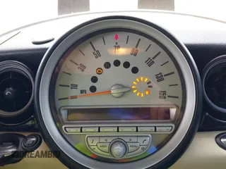 2007 MINI Hardtop with VIN WMWMF33557TL67653, listed as a IAAI auction lot 42581219 with 147,115 mi miles and . Bid and sale history available at DreamBid. Image 12.