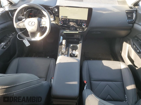 2024 Lexus NX 350 Luxury z VIN 2T2HGCEZ0RC059703, wystawiony jako Copart lot #88131705 z przebiegiem 1 427 mil mil oraz Szkoda całkowita • Salvage title. Historia ofert i sprzedaży dostępna na DreamBid. Obrazek 8.