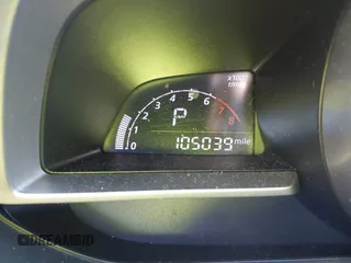 2014 Mazda 3 i Grand Touring z VIN JM1BM1M78E1159912, wystawiony jako IAAI lot #42079661 z przebiegiem 105 039 mil mil oraz . Historia ofert i sprzedaży dostępna na DreamBid. Obrazek 16.