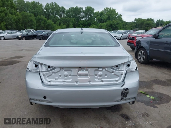 2018 Genesis G80 3.8L with VIN KMHGN4JE6JU249619, listed as a IAAI auction lot 42586733 with 32,836 mi miles and . Bid and sale history available at DreamBid. Image 17.