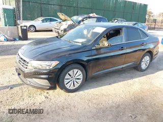2019 Volkswagen Jetta S z VIN 3VWCB7BU6KM144584, wystawiony jako IAAI lot #41963870 z przebiegiem 205 028 mil mil oraz . Historia ofert i sprzedaży dostępna na DreamBid. Obrazek 2.