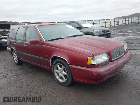 1996 Volvo 850 с VIN YV1LW5546T2231055, выставлен на аукционе IAAI как лот 41468752 с пробегом 133 918 миль миль и . История ставок и продаж доступна на DreamBid. Изображение 1.