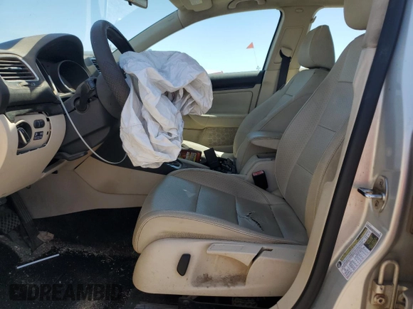 2010 Volkswagen Jetta TDI z VIN 3VWTL7AJ0AM654626, wystawiony jako Copart lot #56940995 z przebiegiem 196 928 mil mil oraz Szkoda całkowita • Salvage title. Historia ofert i sprzedaży dostępna na DreamBid. Obrazek 7.