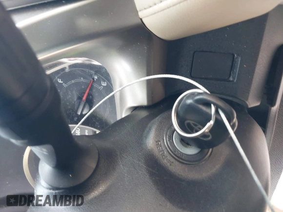 2013 Toyota RAV4 XLE с VIN 2T3WFREV2DW023282, выставлен на аукционе IAAI как лот 42635897 с пробегом Не указан миль и . История ставок и продаж доступна на DreamBid. Изображение 11.