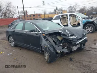 2019 Lincoln MKZ Reserve II z VIN 3LN6L5F94KR629361, wystawiony jako IAAI lot #41969014 z przebiegiem 93 297 mil mil oraz . Historia ofert i sprzedaży dostępna na DreamBid. Obrazek 1.