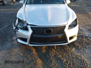 2013 Lexus LS 460 z VIN JTHCL5EFXD5019385, wystawiony jako IAAI lot #40930564 z przebiegiem 179 454 mil mil oraz . Historia ofert i sprzedaży dostępna na DreamBid. Obrazek 6.